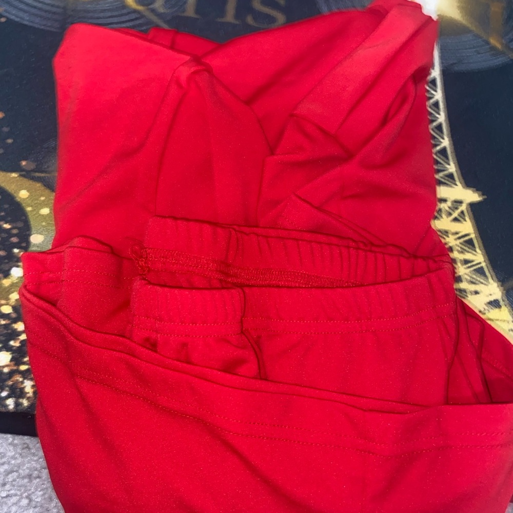 Tracksuit - Picture 5 of 9